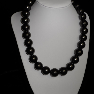 Shungite necklace – 16mm/27pcs.
