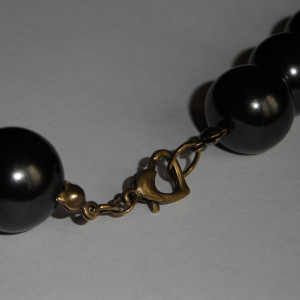 Shungite necklace – 16mm/27pcs.