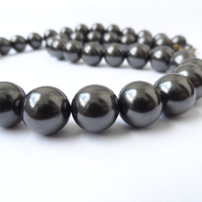 Shungite necklace – 12mm/42pcs.