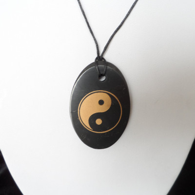 Pendant "Yin-Yang" (oval)