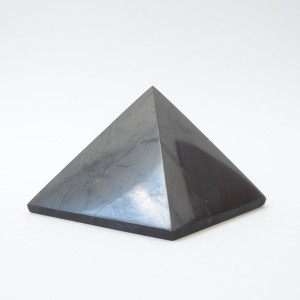 Shungite pyramid (polished, 6 cm)