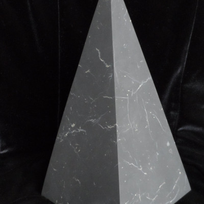 High unpolished shungite pyramid (9 cm)